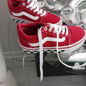Youth Young Toddler Boys/Girls  Checkered Red Vans Sz 11 Y NWT NICE!